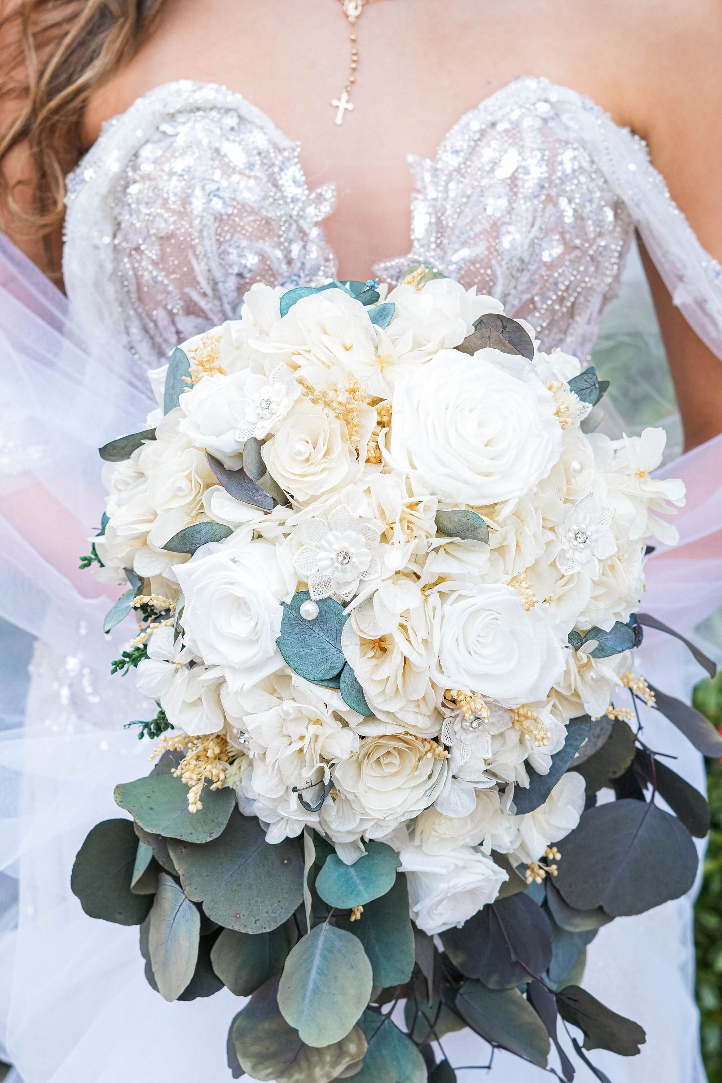 CAPACITACIÓN ONLINE: BOUQUET DE NOVIA CON ROSAS ETERNAS