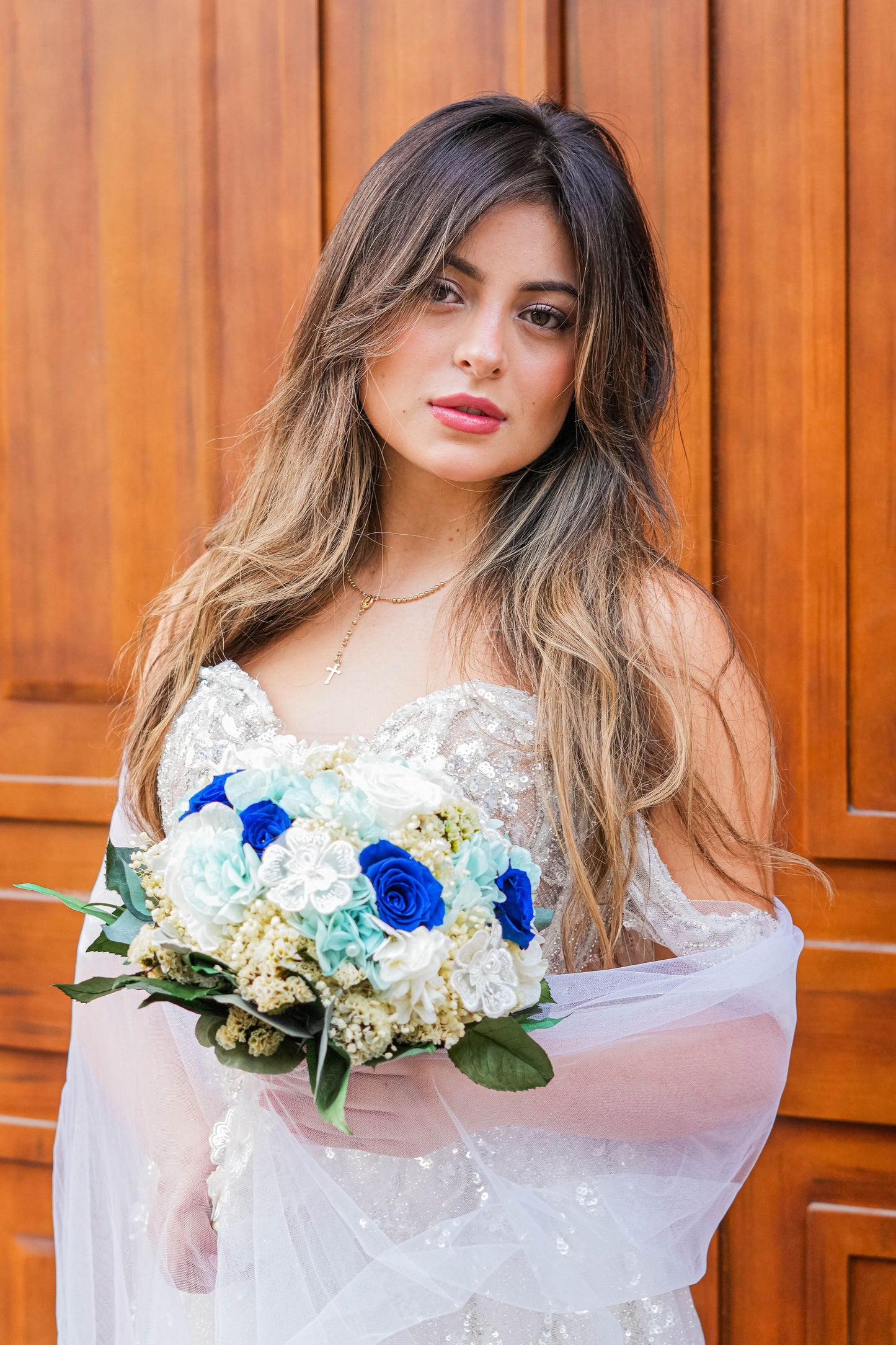 CAPACITACIÓN ONLINE: BOUQUET DE NOVIA CON ROSAS ETERNAS